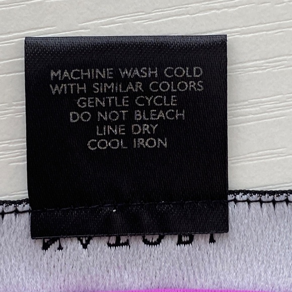 NATORI Short Sleeve 2 Piece Semi Sheer Floral Lace Detail Set Magenta Size M - Picture 10 of 15